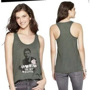 Jurassic World Racer Back‎ Tank Top Owen Is My Alpha Rose Size M Graphic